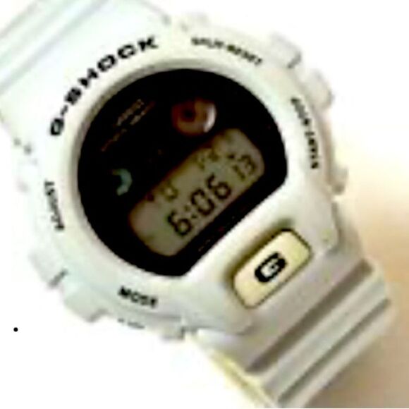 CASIO G-Shock 3230 DW-6900FS White Tone Quartz Digital Men's Watch - Picture 1 of 5